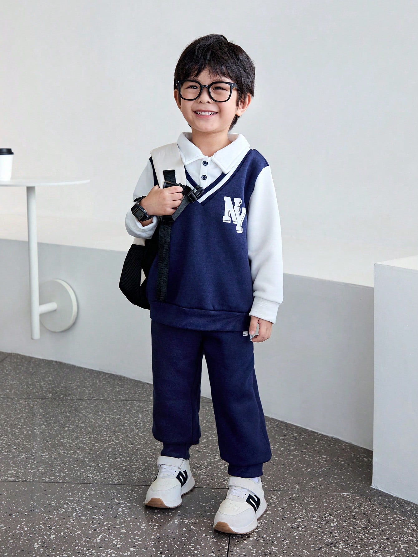 طقم قميص ثقيل بياقة وبنطلون من الفليس للشباب 2 قطعة, مُسمَّك