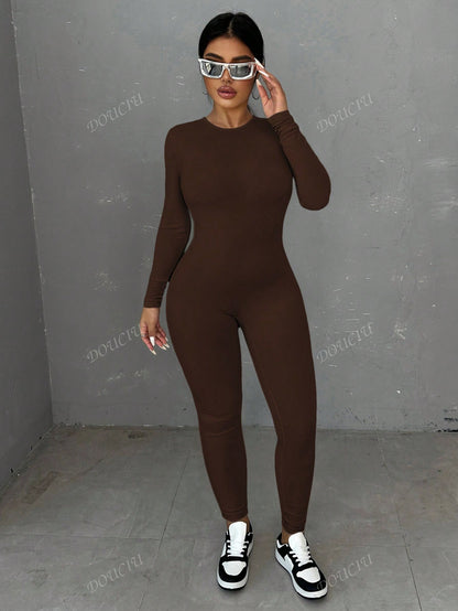 جمبسوت نسائية بأكمام طويلة وياقة مستديرة ذات لون أحادي، قطيفة ضيقة، مناسبة للربيع والخريف