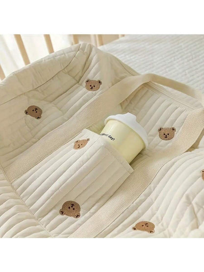 حقيبة بوسطن الكبيرة المبطنة بطبعة الدب