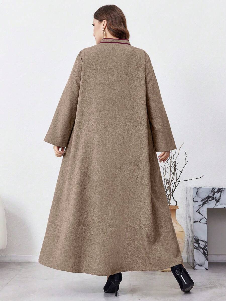 ملابس عربية بمقاسات كبيرة