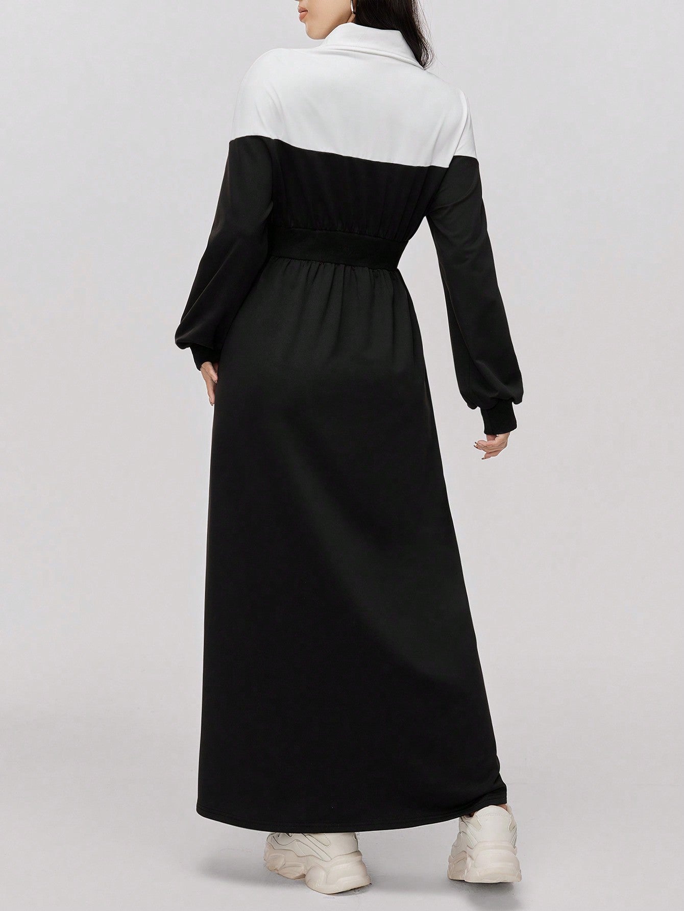 فستان نسائي