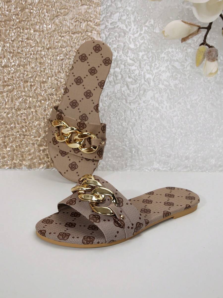 صنادل نسائية