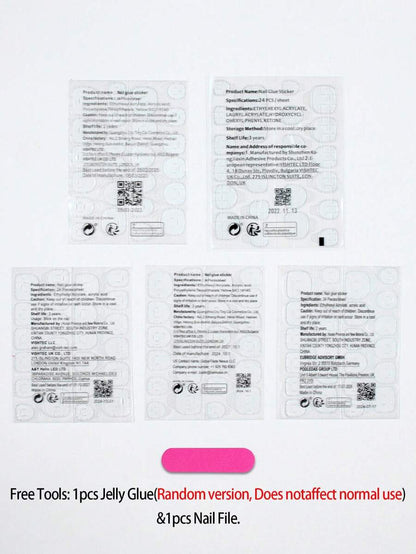 أظافر الأحمر البيضاوي القصيرة