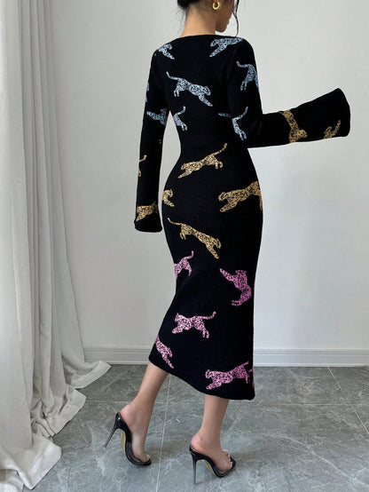 فستان سيدات قصير بياقة دائرية، أكمام طويلة، قصة مريحة، بنقشة النمر