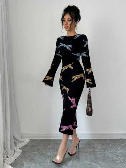 فستان سيدات قصير بياقة دائرية، أكمام طويلة، قصة مريحة، بنقشة النمر