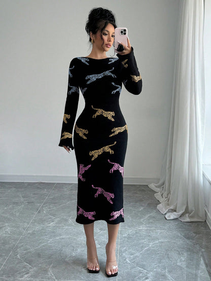 فستان سيدات قصير بياقة دائرية، أكمام طويلة، قصة مريحة، بنقشة النمر