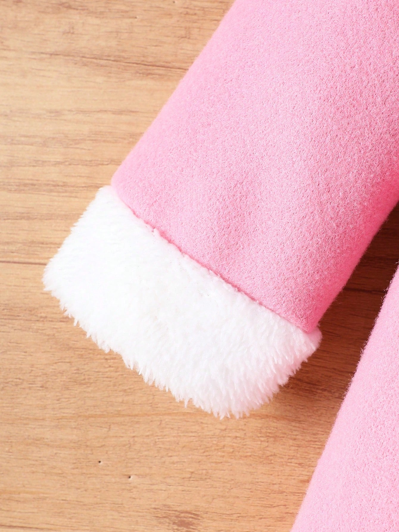 بيبي جيرل ذات إيفرست، وردي