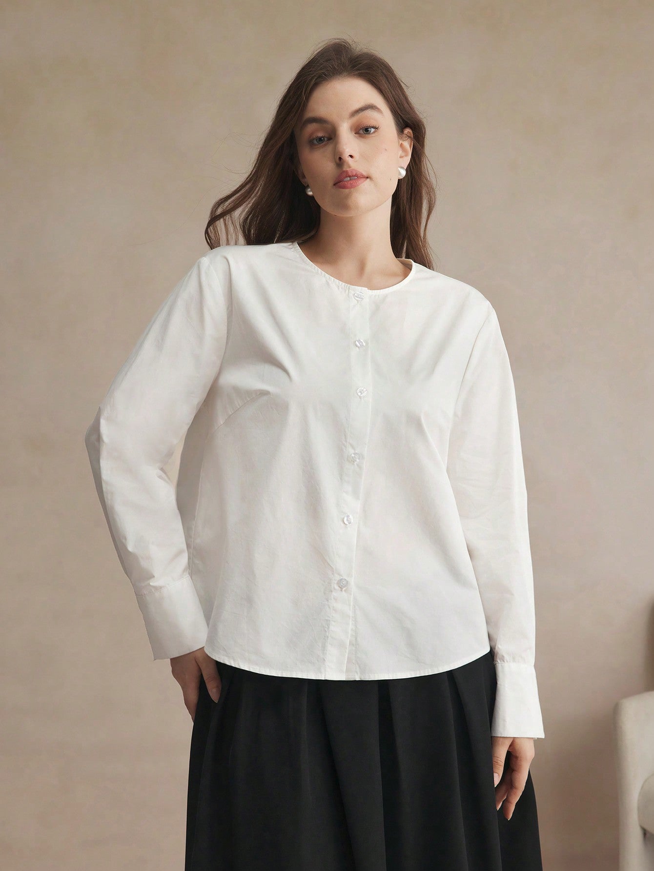 BIZwear قميص أنيق وكاجوال للمرأة قطعة واحدة بلون سادة للمكتب