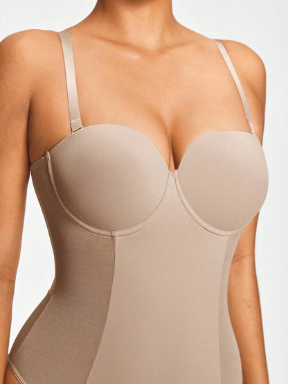 ملابس داخلية نسائية