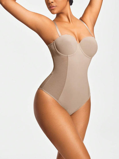 ملابس داخلية نسائية