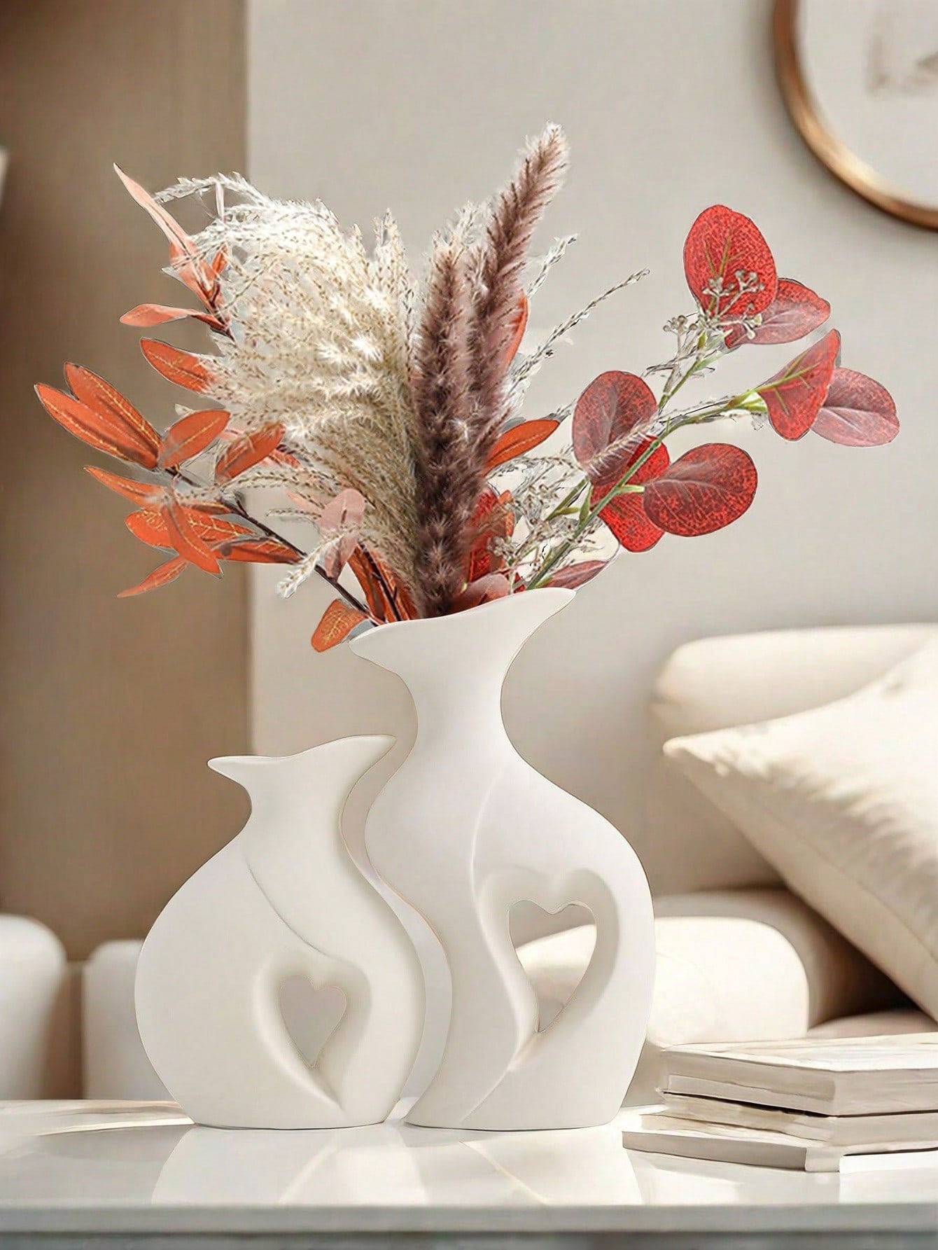 مجموعة قوارير من السيراميك الأبيض 2 قطعة لديكور