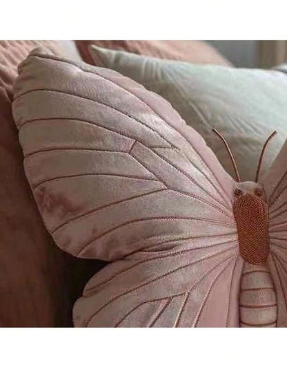 وسادات وبطانيات ديكور