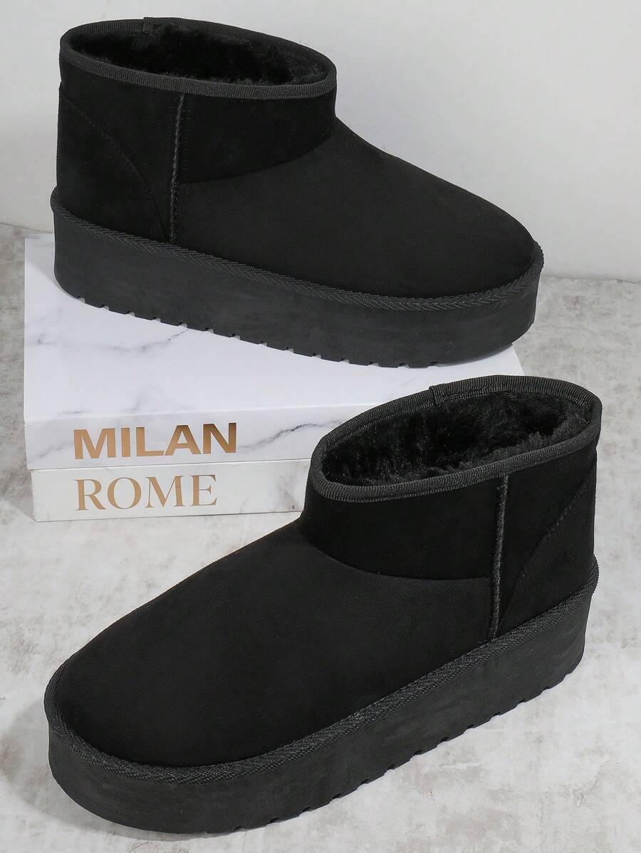 أحذية شتوية نسائية