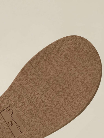 صنادل صيفية جديدة بنعل سميك