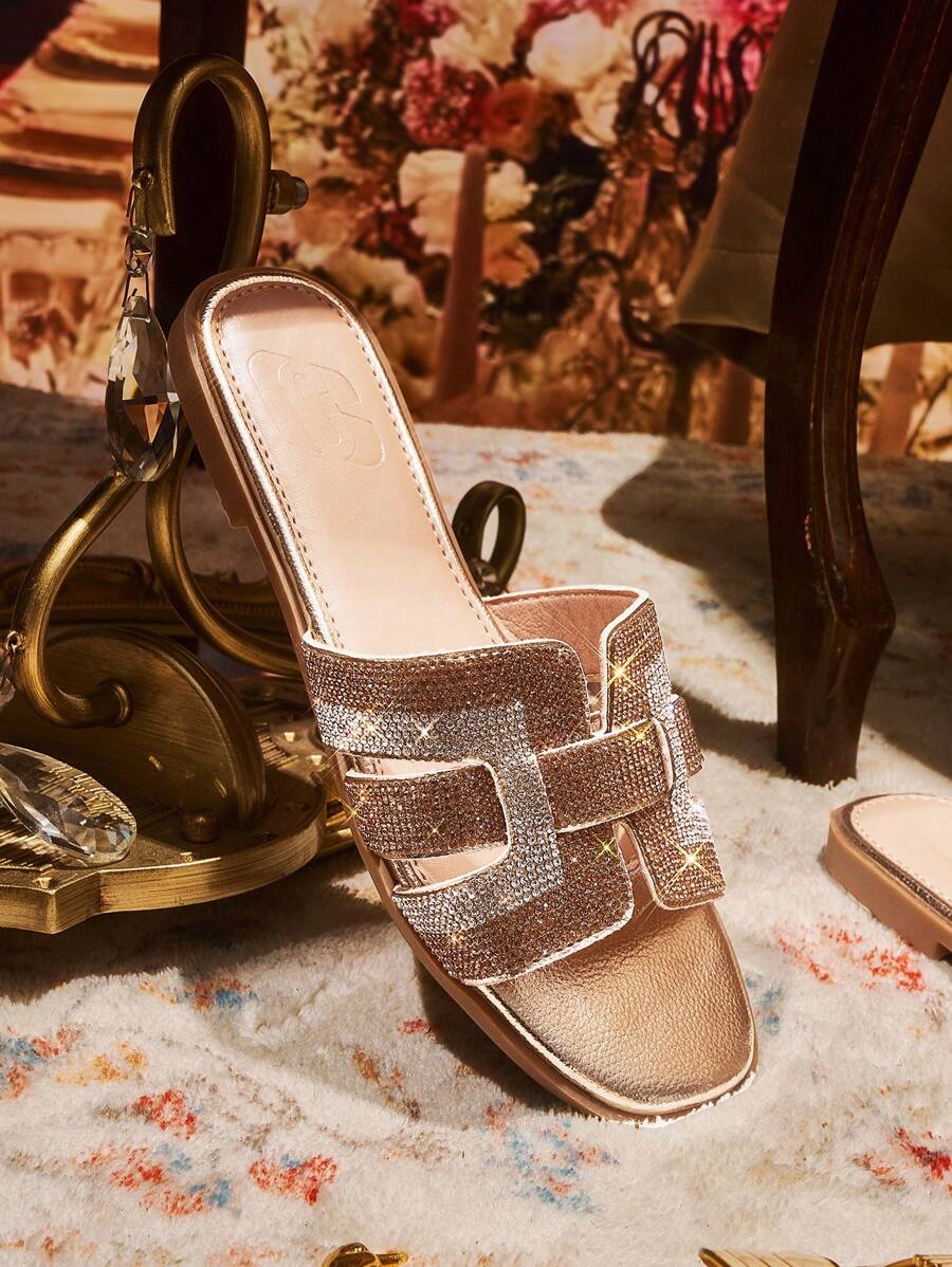 شباشب مزين بحجارة الراين