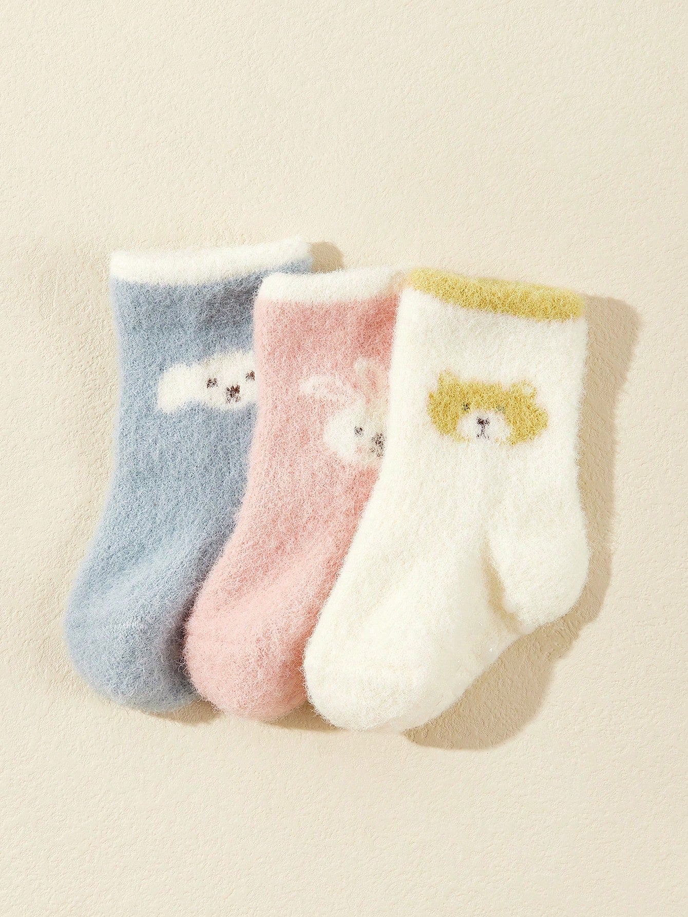 ثلاثة أزواج من جوارب الأطفال الصغار الدافئة سميكة