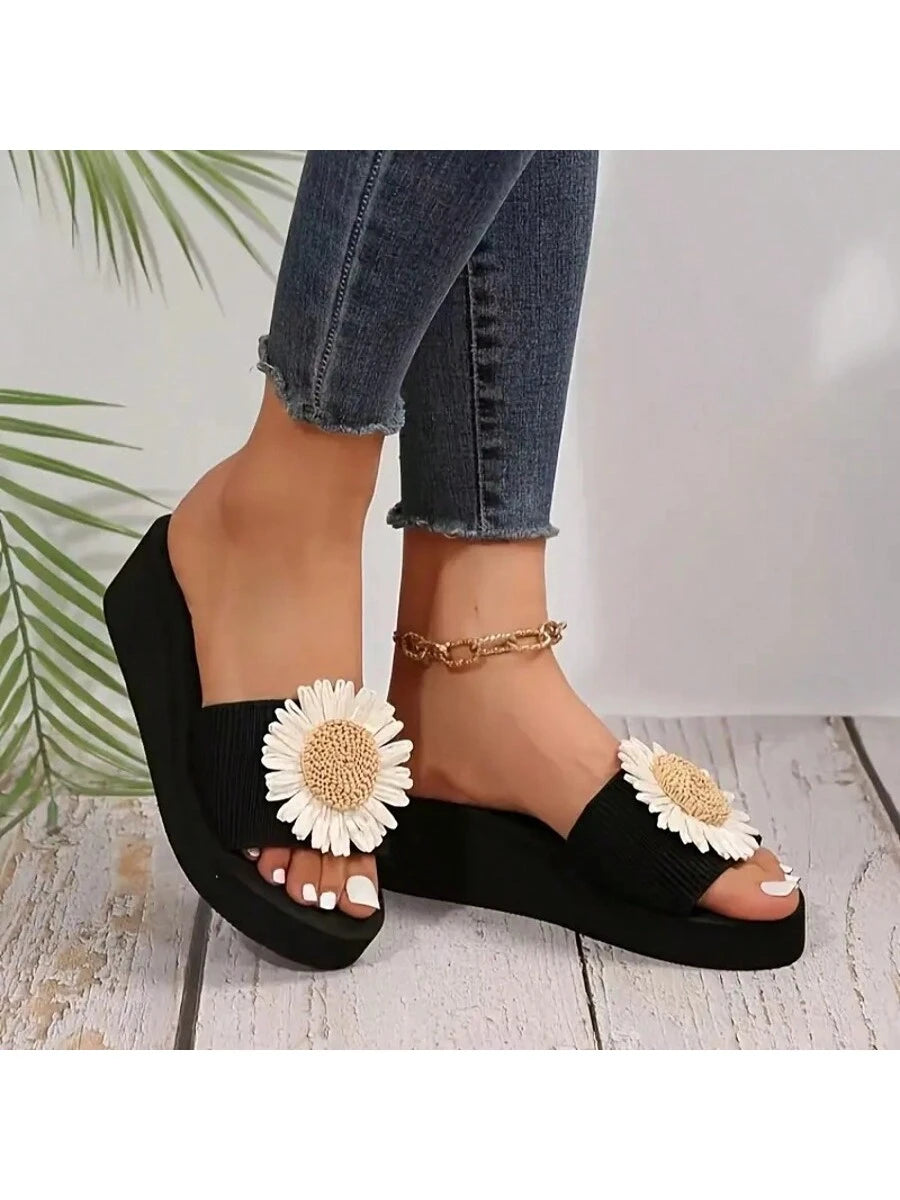 صنادل نسائية