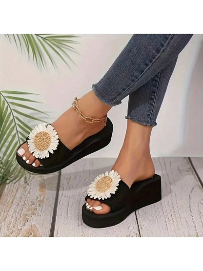 صنادل نسائية