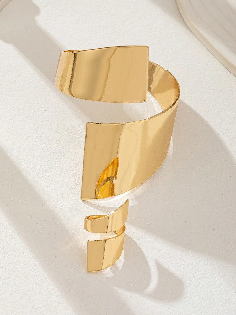 طقم من أساور وخواتم