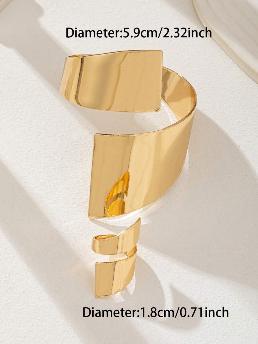 طقم من أساور وخواتم