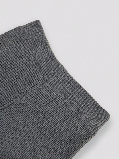 طقم كنزة صوفية واسعة بياقة رقبة صغيرة وبنطال قطعتين للنساء