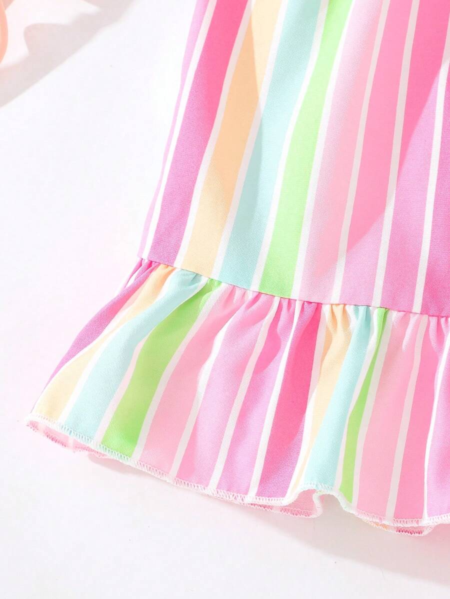 فساتين طفلة صغيرة