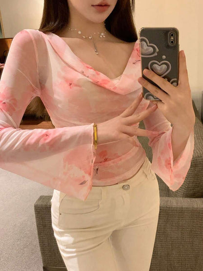 بلوزة طويلة الأكمام مطبوعة بطبعة زهرية