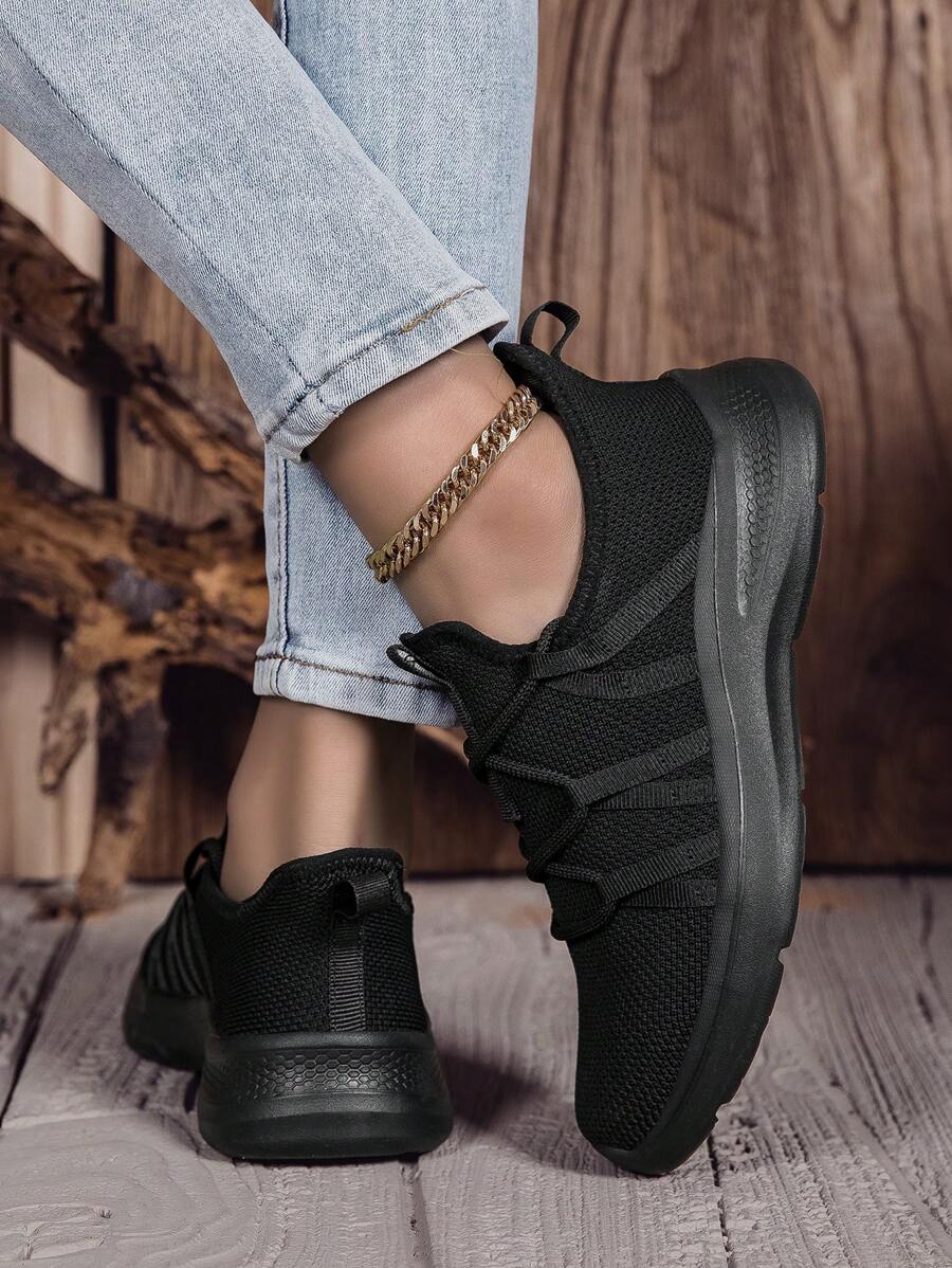 احذية رياضية نسائية