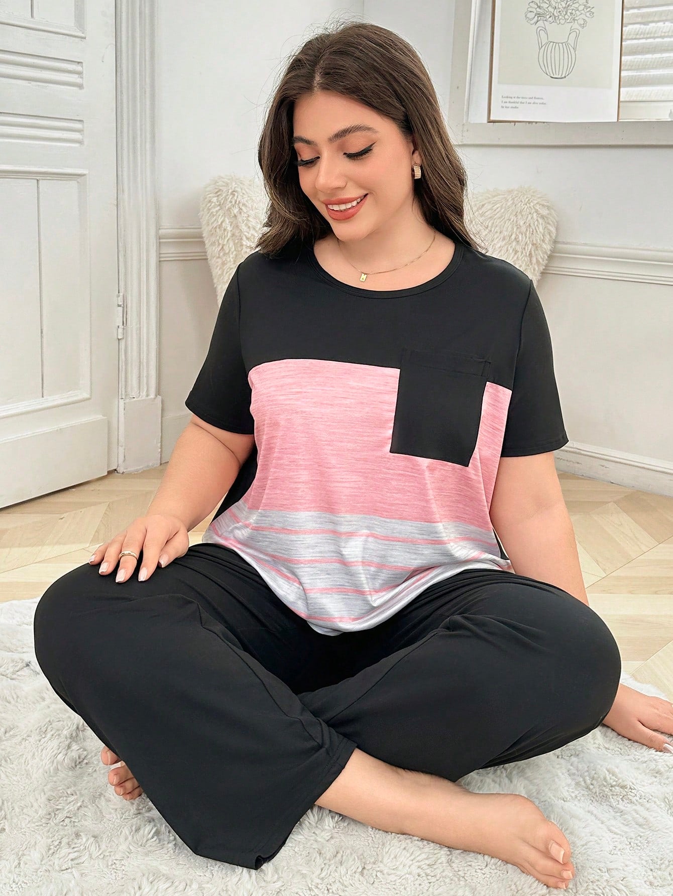 طقم بيجامة مقاس كبير