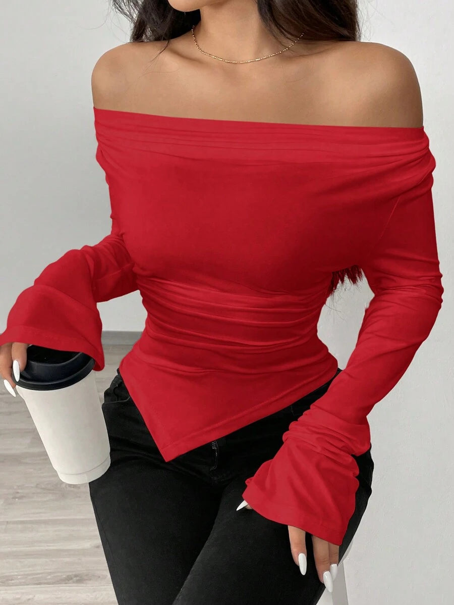 بلوزة نسائية