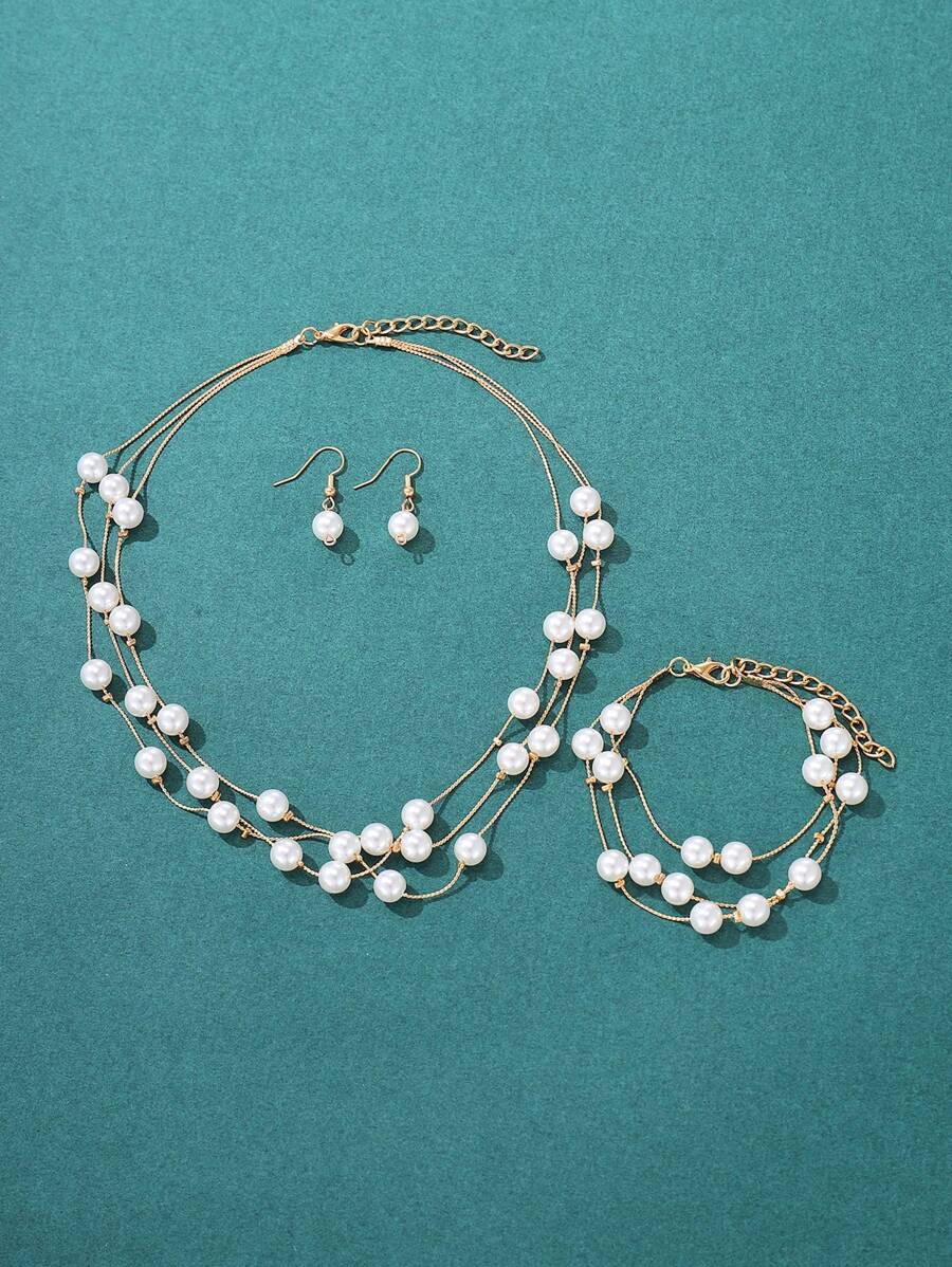 أطقم مجوهرات للنساء، حلق، قلائد، أساور،