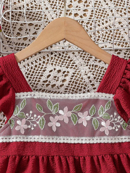 فساتين طفلة صغيرة