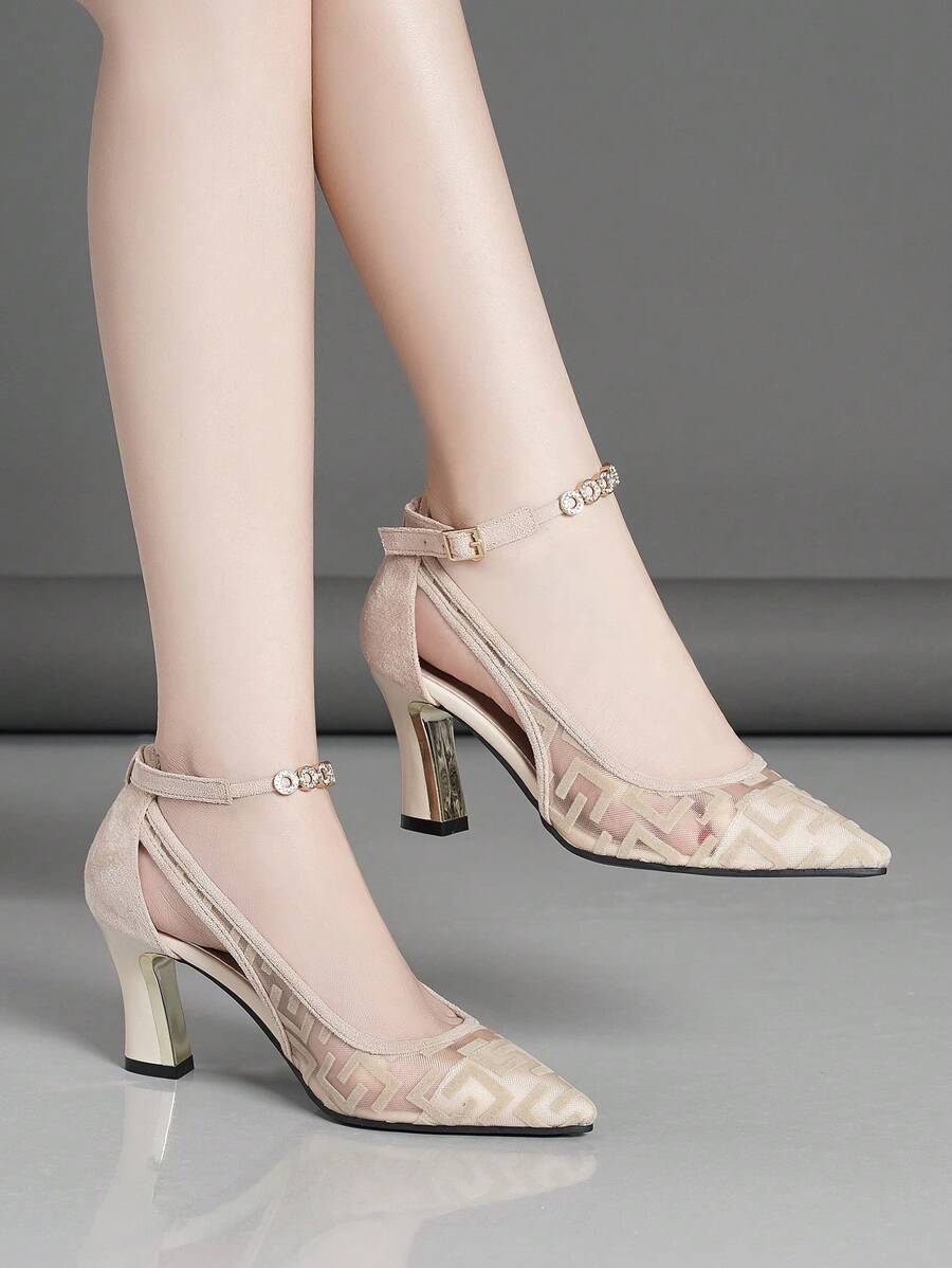 أحذية نسائية