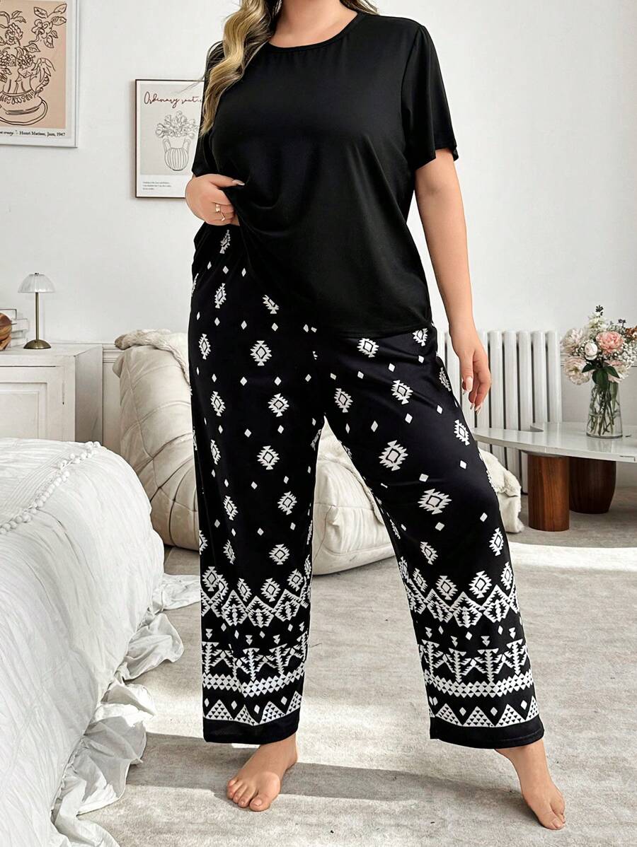 طقم بيجامة مقاس كبير