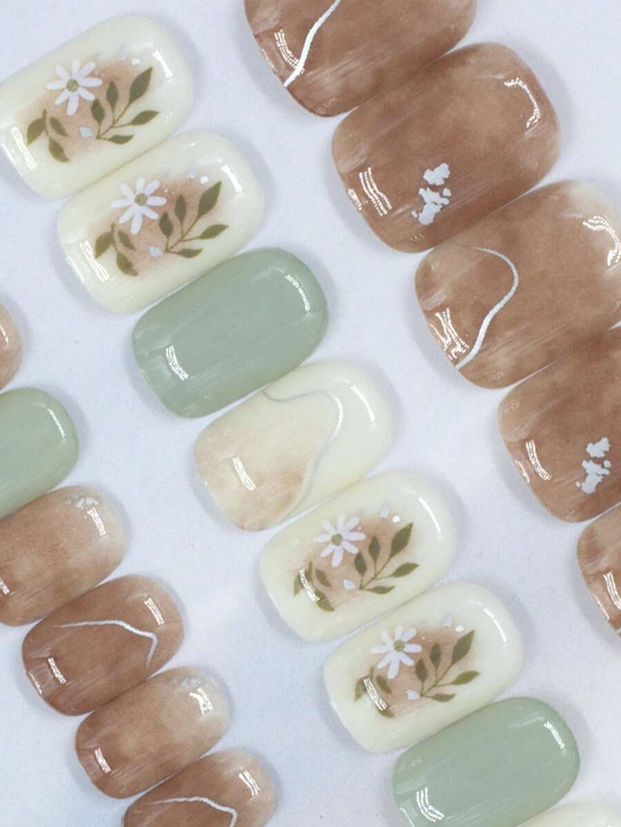 أظافرنسائي