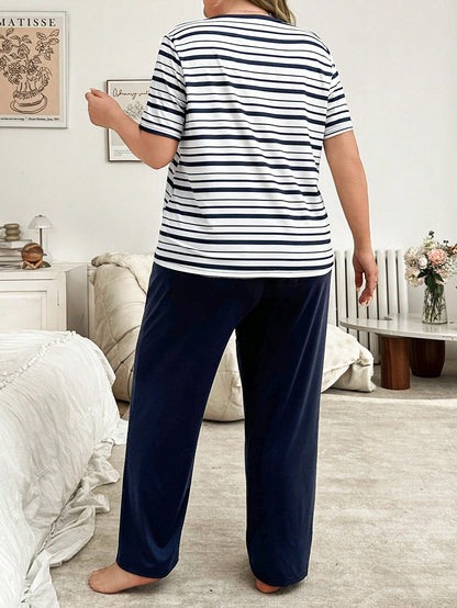 طقم بيجامة مقاس كبير