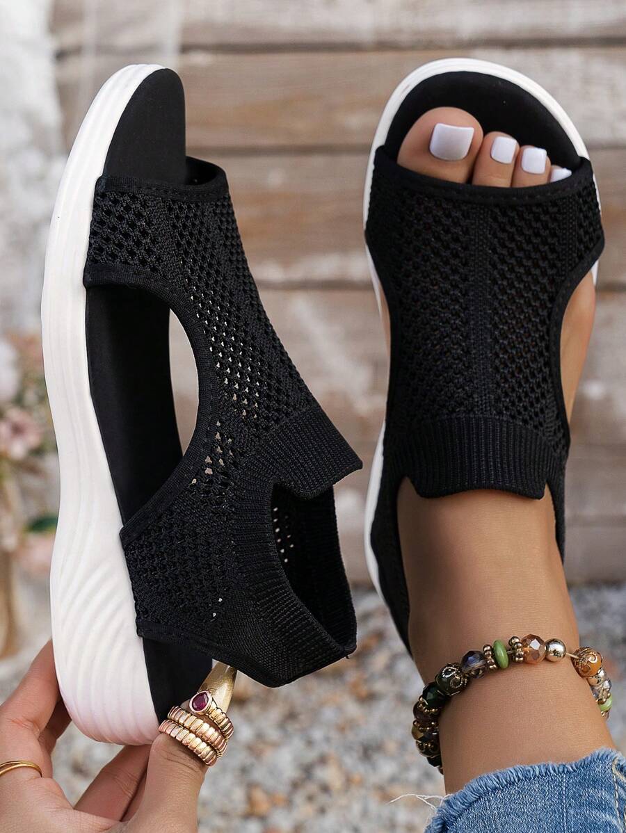 صنادل رياضية كاجوال للمرأة