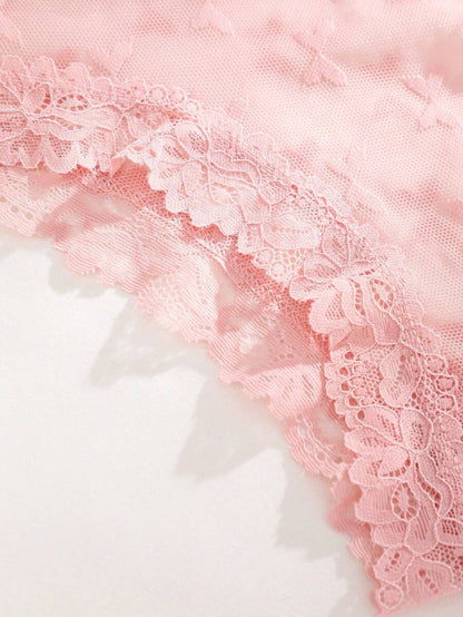 ملابس داخلية نسائية