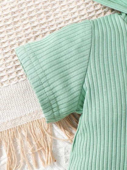 بدلة رومبير للرضع مطرزة برسوم الدب الكرتوني مزودة بقبعة