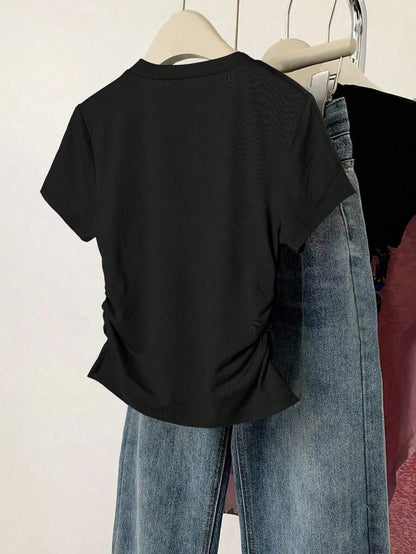 ملابس علوية بناتية