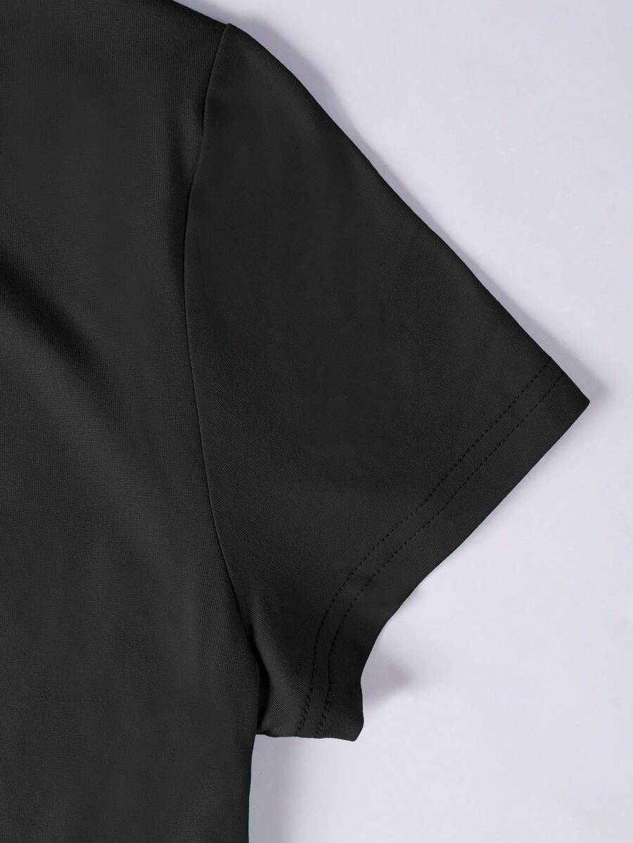 ملابس علوية بناتية