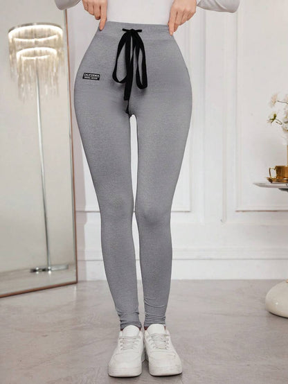 ملابس سفلية نسائية