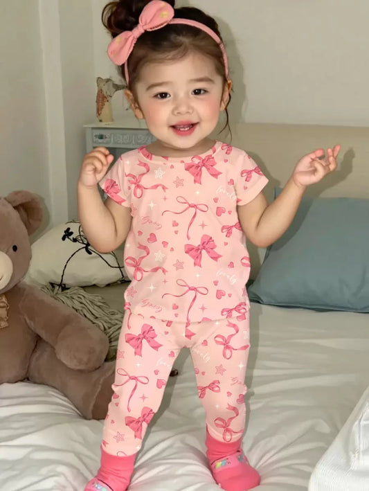 بنطلون و قميص قصير الأكمام