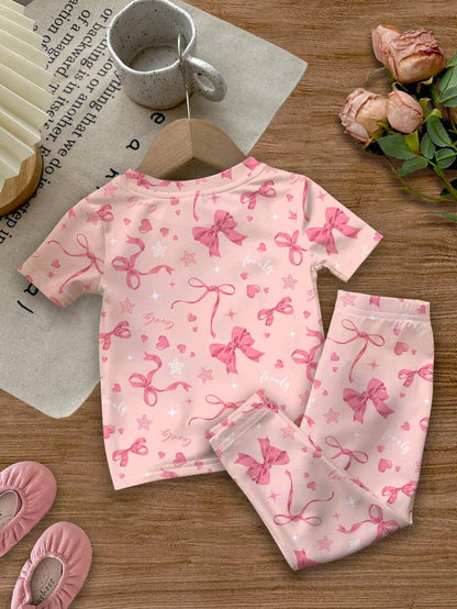 بنطلون و قميص قصير الأكمام