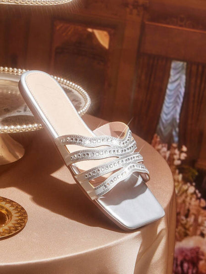 صنادل نسائية