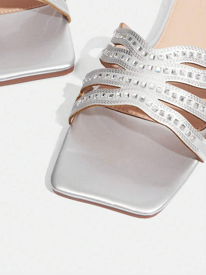 صنادل نسائية