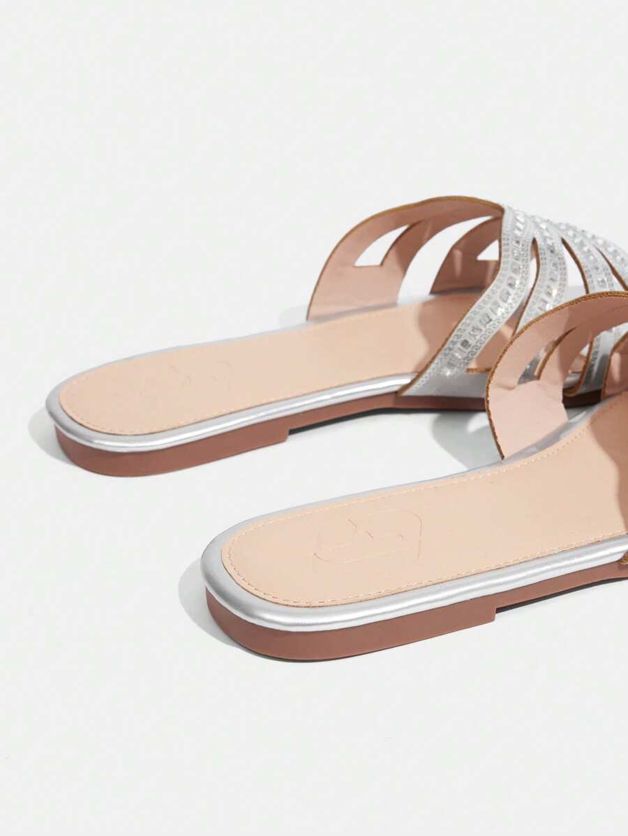 صنادل نسائية