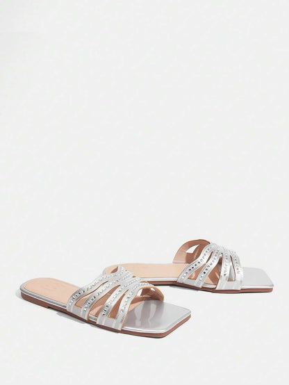 صنادل نسائية