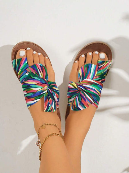 صنادل مسطحة للنساء