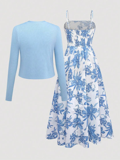 زوج (قطعتان) من ملابس المرأة البدينة تتكون من: بلوزة بسحّابة أماميّة وأكمام طويلة بلون واحد، وفستان كامي